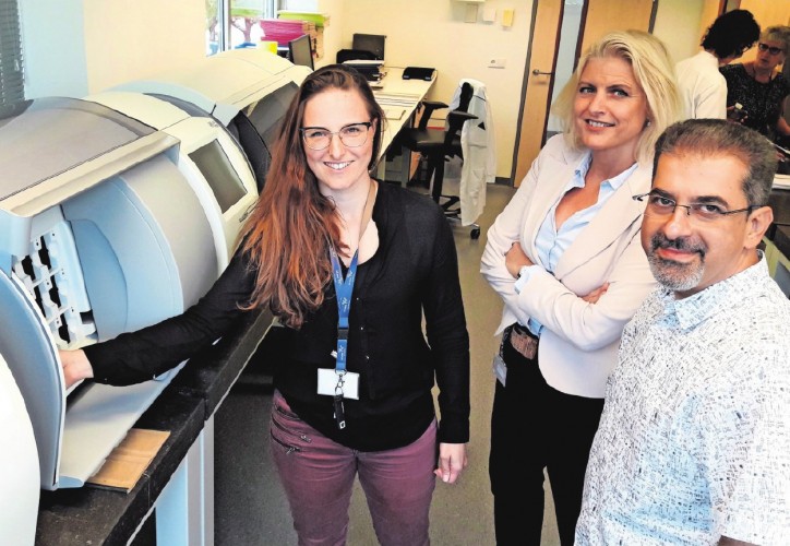 artikel-tubantia-11-08-2018_b2e46a2e2259eb3a13e73fbe990928c6 image Hengeloos pathologielab LabPON zet als eerste de microscoop bij het vuil Hengeloos pathologielab LabPON zet als eerste de microscoop bij het vuil